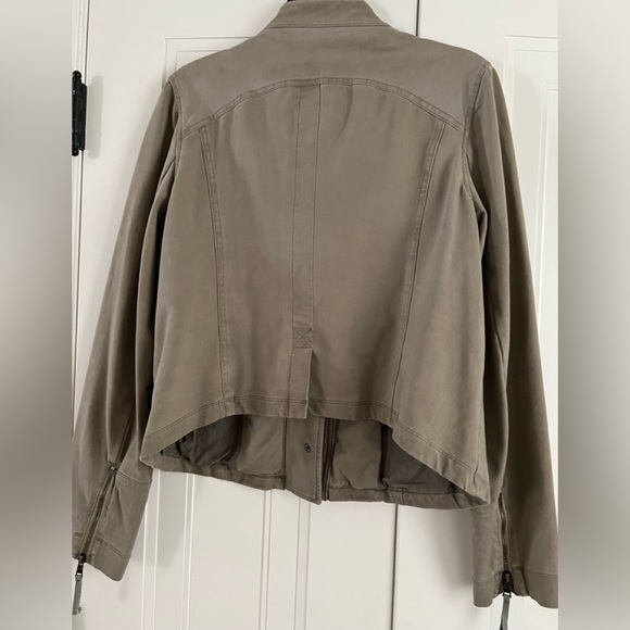 Olive jacket - Picture 4 of 6